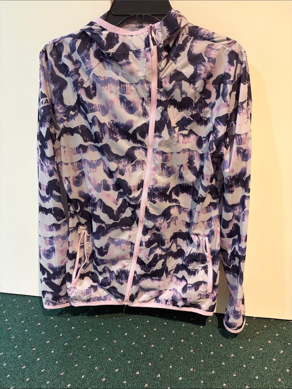 Run in rabbit Swish Jacket
